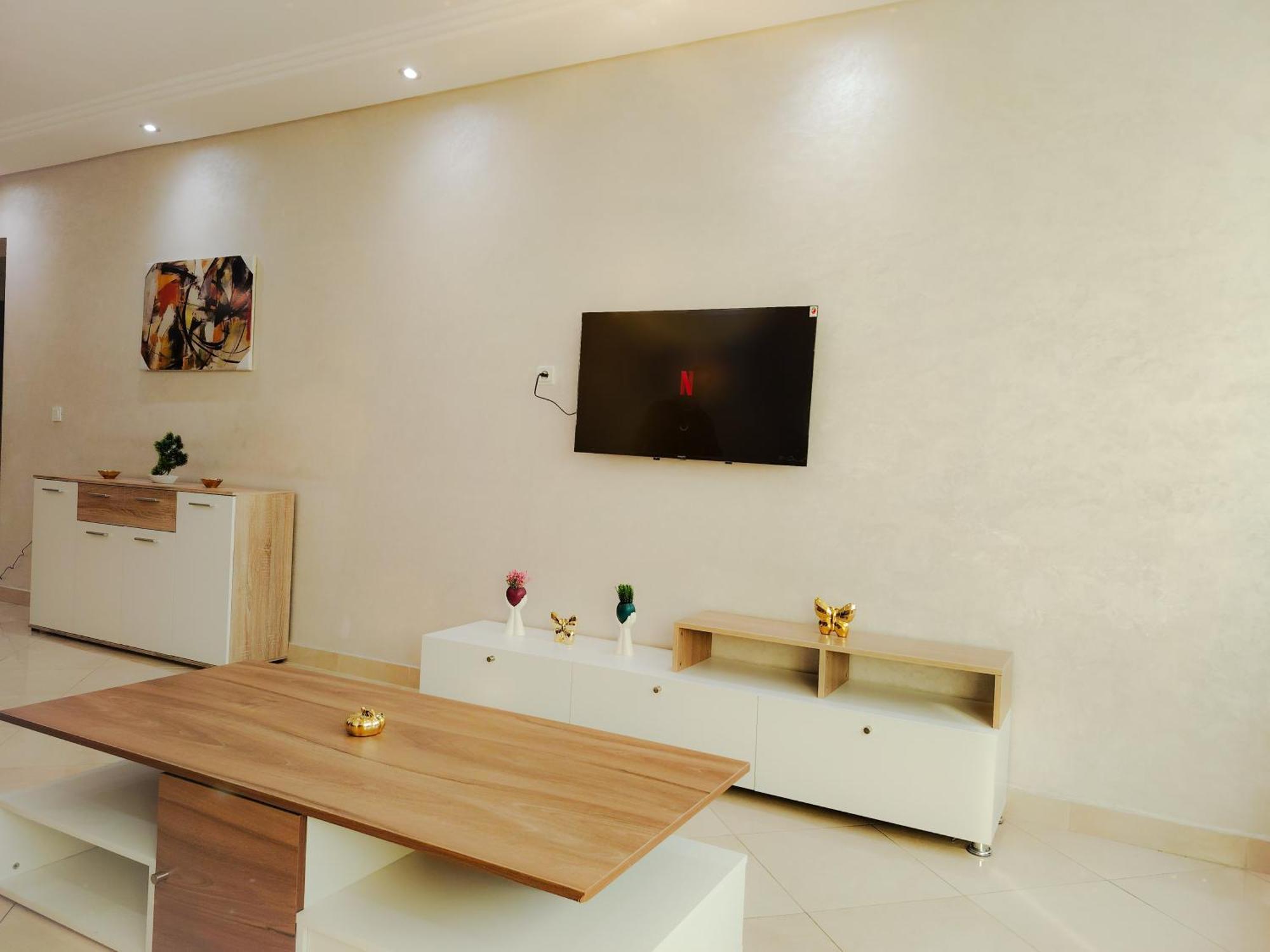 Nouveau Appartement Prestige Avec Vue Paronamique Tánger Exterior foto